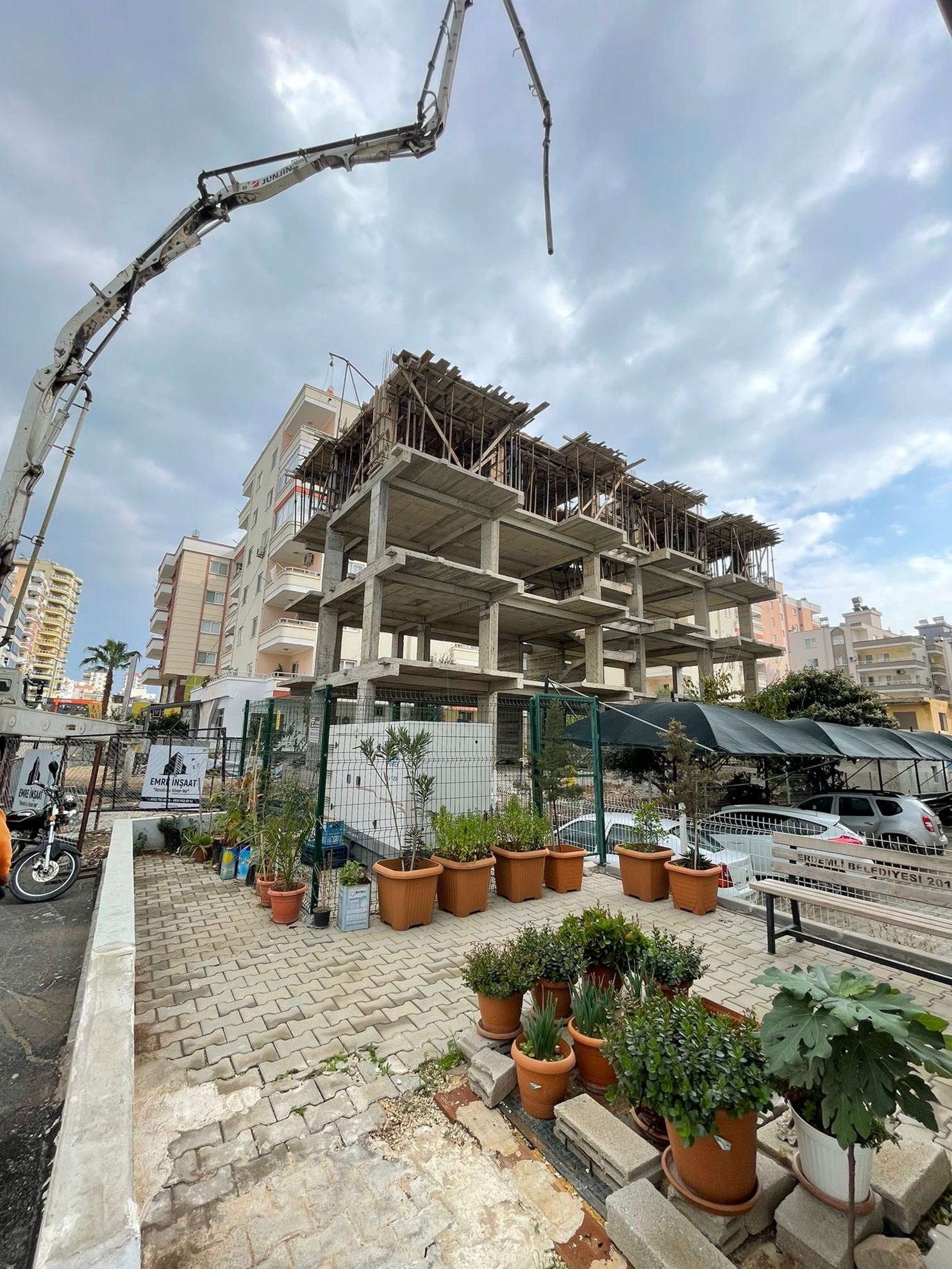 ERDEMLİKOMİSYONSUZ 2+1 SATILIK DAİRE ERDEMLİ  resmi
